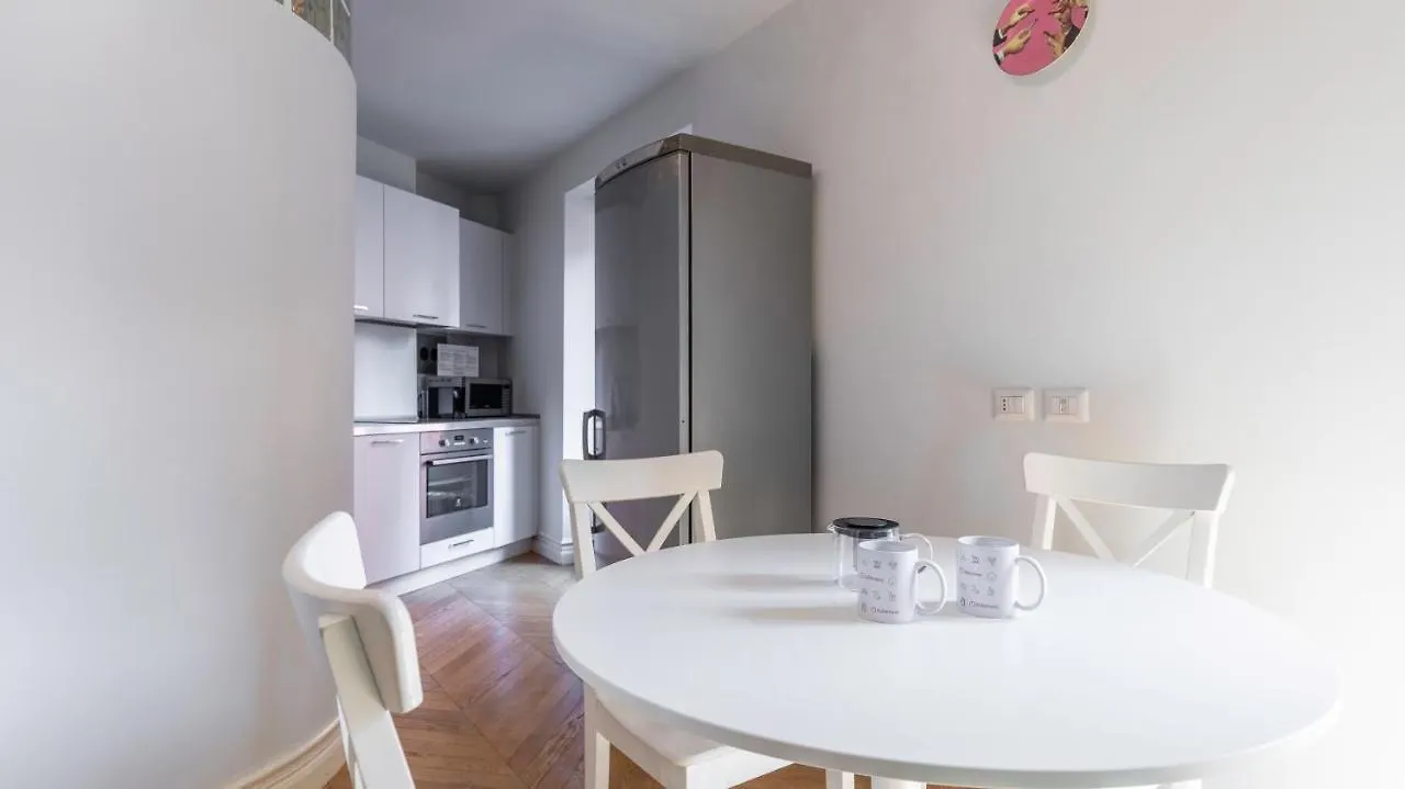 Italianway - Meravigli 18 Milano Daire